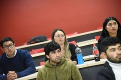 ESTUDIANTES-CHARLA-MAGISTRAL1
