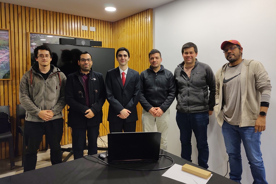 Nuevo graduado del Magíster en Ingeniería Naval y Oceánica propone uso de hidrógeno en transporte marítimo