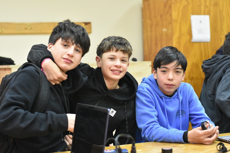 Estudiantes experimentaron la ingeniería en la segunda versión de la Escuela de Invierno