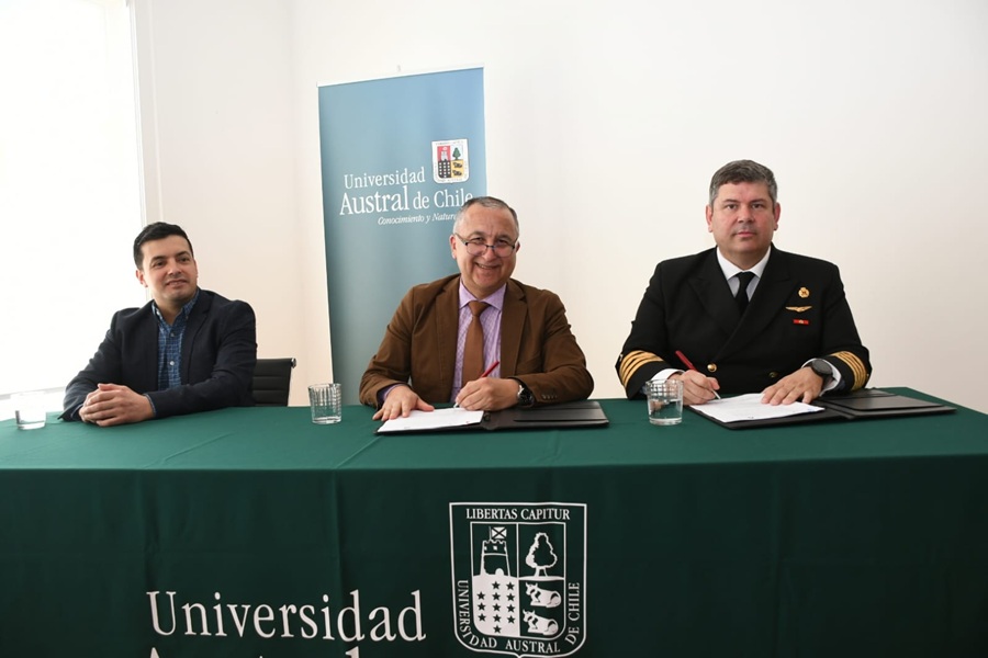 UACh firmó convenio de colaboración tecnológica con ASMAR