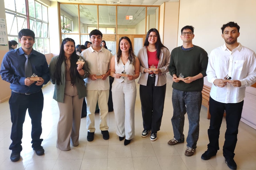 Siete estudiantes de Ingeniería UACh obtuvieron  Beca Santander Movilidad Internacional 2025