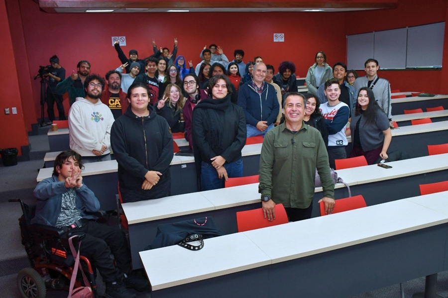 Abordaron la importancia de las mediciones acústicas para cuidar la flora y fauna marina