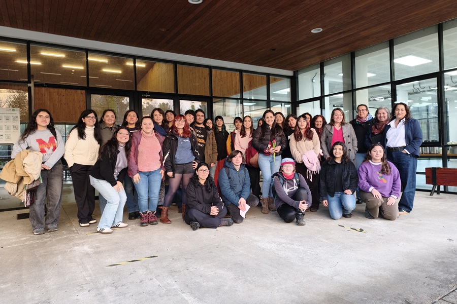 “Creando Futuro: Mujeres en Ingeniería” reunió a académicas y estudiantes en torno a experiencias y desafíos de la profesión