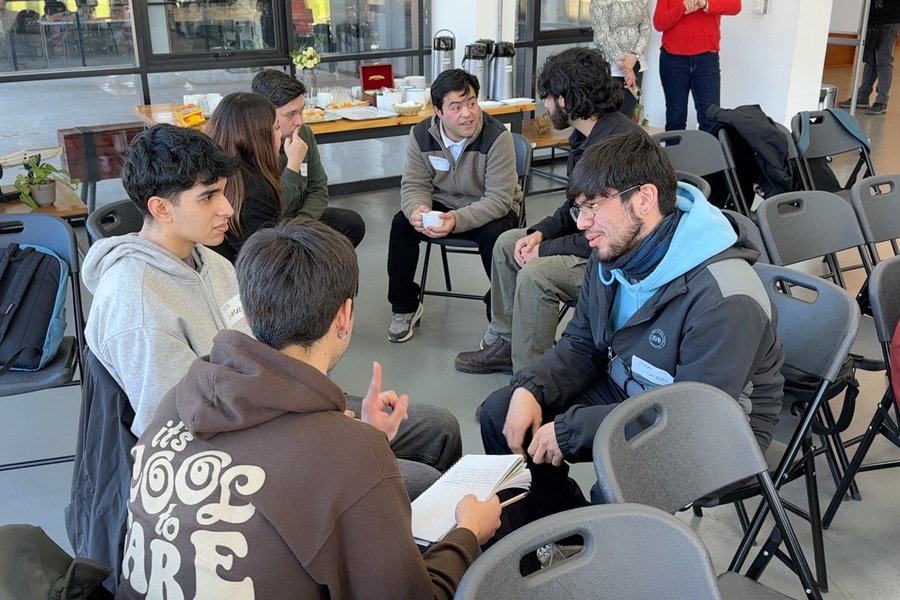 Invitan a estudiantes a ser parte de la segunda versión del Programa Mentorías Alumni Ingeniería UACh