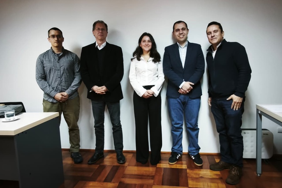 Tesis de magíster desarrolla modelo basado en datos experimentales para sistemas térmicos termosolares