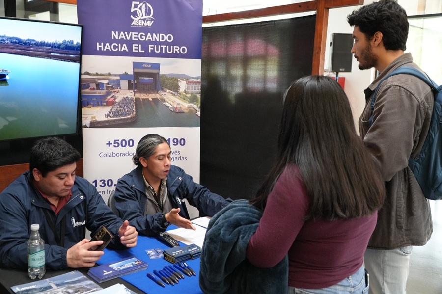Feria de Empleabilidad acercará a estudiantes y egresados de ingeniería con el mundo laboral